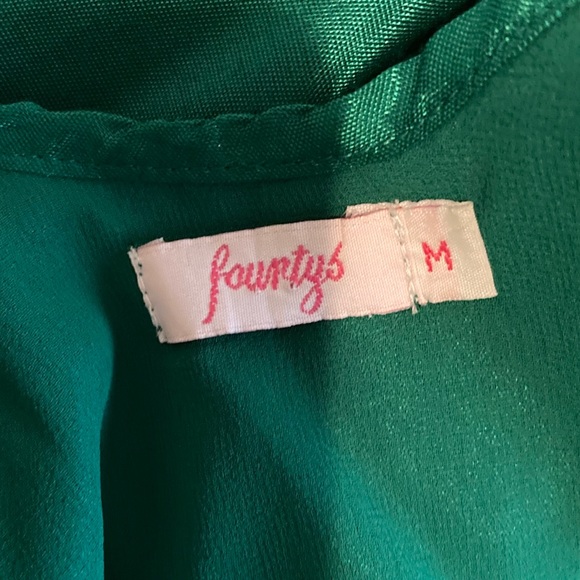 Dress . - Picture 5 of 5